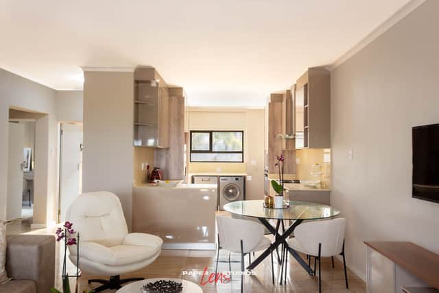 DinningRoom2(1of2).(1of1).jpg